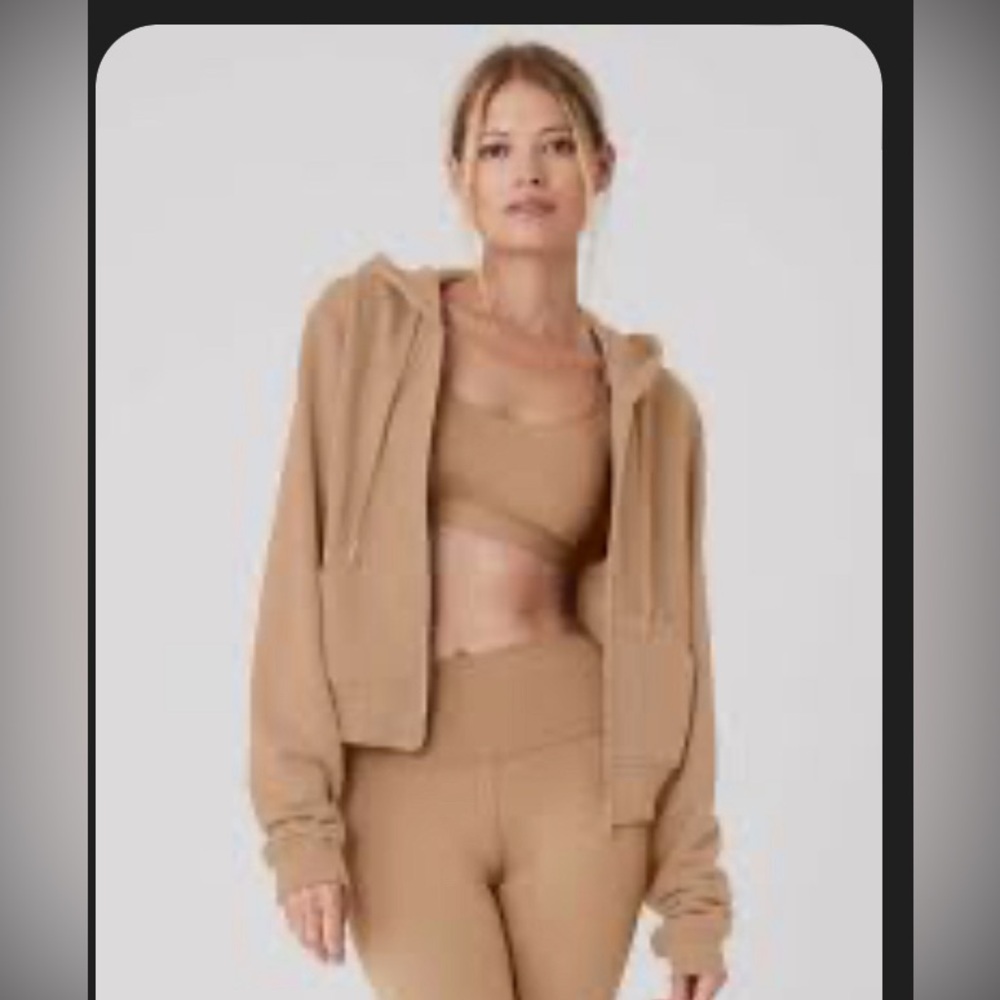 ALO yoga Routine Cropped Hoodie Toasted Almond